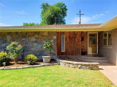 4817 Eastman Dr, Oklahoma City, OK 73122 - photo 3