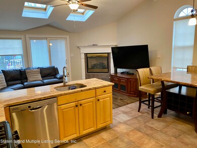 36 Mandy Ct, Staten Island, NY 10309 - photo 6