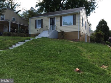 5104 60th Ave, Hyattsville, MD 20781 - photo 2