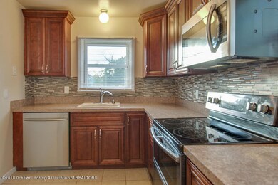 1823 S Martin Luther King jr Blvd, Lansing, MI 48910 - photo 3