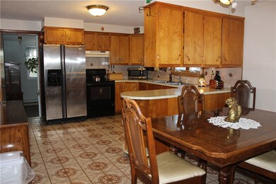 366 Market St, Warren, RI 02885 - photo 5