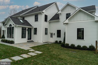 620 Sugartown Rd, Malvern, PA 19355 - photo 2