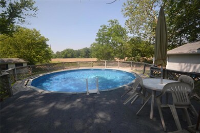 620 Urbanna Dr, Freeburg, IL 62243 - photo 6