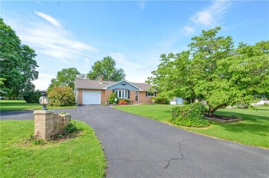 4408 Sunset Dr, Coopersburg, PA 18036 - photo 2