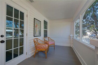 1518 9th Ave N, Saint Petersburg, FL 33705 - photo 4