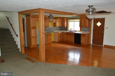 1478 Paw Rd, Paw Paw, WV 25434 - photo 7