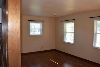 2328 Covington Dr, Morristown, TN 37814 - photo 3