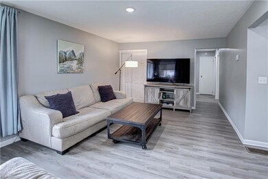 1819 Robindale St, Wickliffe, OH 44092 - photo 7