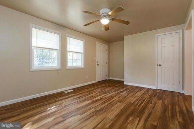10706 Elk Dr, Fredericksburg, VA 22407 - photo 2