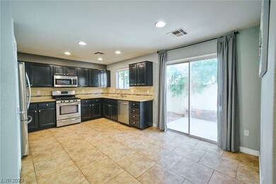 Kitchen/Dining Area