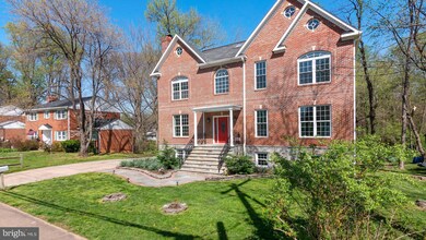 3607 University Dr, Fairfax, VA 22030 - photo 2
