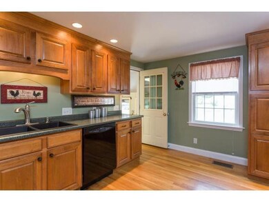 470 Greenside Ave, Portsmouth, NH 03801 - photo 5