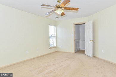 7704 Cumbertree Ct, Springfield, VA 22153 - photo 6