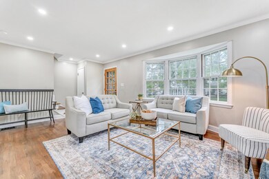 820 S Cassingham Rd, Columbus, OH 43209 - photo 6