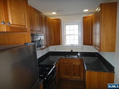 180 Edgewater Rd unit 1A, Cliffside Park, NJ 07010 - photo 7