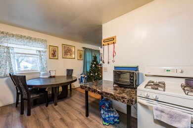 930 Pine St, Waukegan, IL 60085 - photo 7