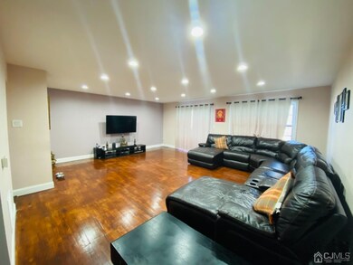 113 Highview Dr, Woodbridge, NJ 07095 - photo 7