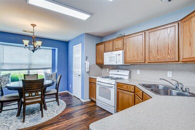 396 Sherandoe Ln, Alvin, TX 77511 - photo 3