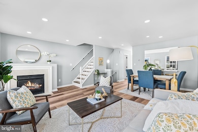 6208 Les Dorson Ln, Alexandria, VA 22315 - photo 7