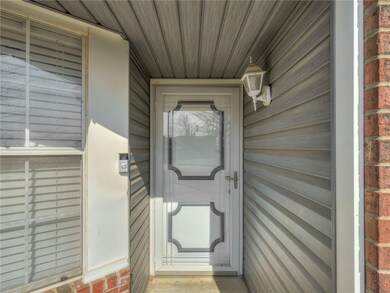 2213 NE 8th St, Moore, OK 73160 - photo 5