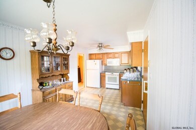 14 Tryon St, Albany, NY 12203 - photo 4
