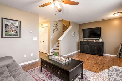 6611 Arbor Creek Dr unit 2, Louisville, KY 40228 - photo 3