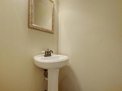 Bathroom with a textured wall