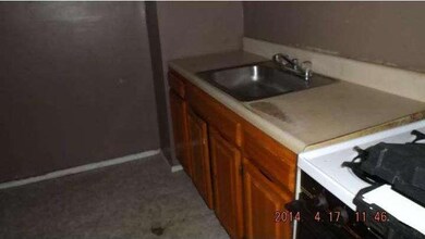 1005 Romana Gonzalez St, Camden, NJ 08103 - photo 6