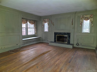 38 Amherst Ct, Huntington, NY 11743 - photo 7