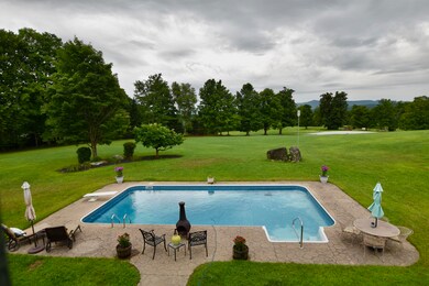 237 Hawley Ln, Rutland, VT 05701 - photo 6