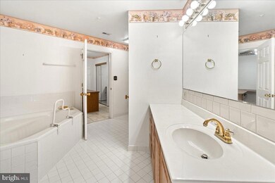 102 Mercer Ct unit 24-2A, Frederick, MD 21701 - photo 6
