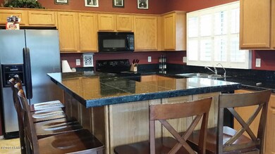 4407 Kitchen 2