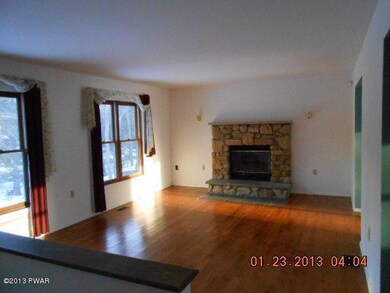 216 Lake Dr, Dingmans Ferry, PA 18328 - photo 7