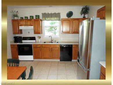 26810 Village Ln, Olmsted Falls, OH 44138 - photo 3