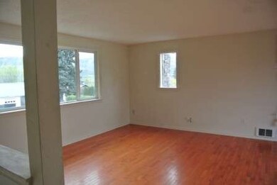 445 7th St NE, East Wenatchee, WA 98802 - photo 4