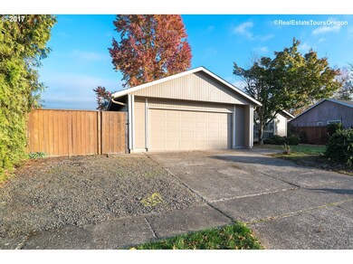 201 Pinehurst Dr, Newberg, OR 97132 - photo 3