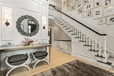 WALK RIGHT IN TO STYLE. FRONT ENTRY WAY IS WOOD PA