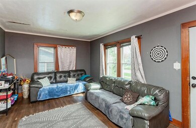 1715 W 2nd St, Perry, IA 50220 - photo 2