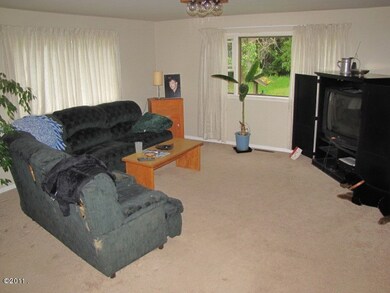 545 E Evergreen Dr, Kalispell, MT 59901 - photo 4