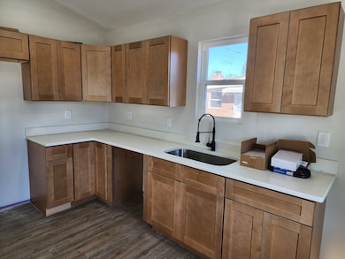 713 Hunt St, Winchester, TN 37398 - photo 3