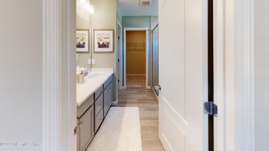 Explore-Hidden-Oaks-Boone-Bathroom