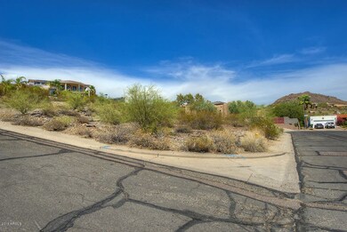 930 E Waltann Ln