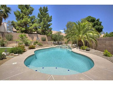 Swimming Pool/Hot Tub/Sauna.
