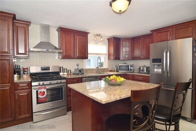 55 Victoria St, Providence, RI 02909 - photo 2