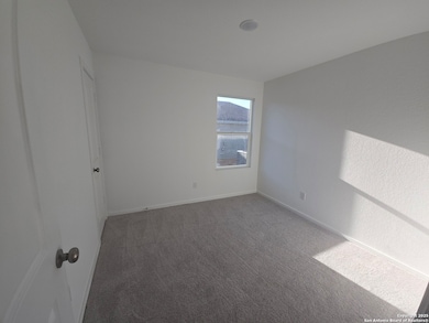 6702 Chert Chase, Elmendorf, TX 78112 - photo 7