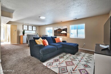 472 Christopher St Stansbury-print-007-0