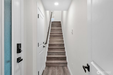 15613 Admiralty Way unit B2, Lynnwood, WA 98087 - photo 4