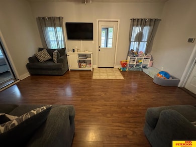 1709 L St, Tekamah, NE 68061 - photo 2