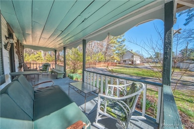 257 Horseshoe Bend Rd, Deltaville, VA 23043 - photo 5