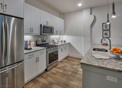 33 Ashland Ave unit 317M, West Orange, NJ 07052 - photo 4